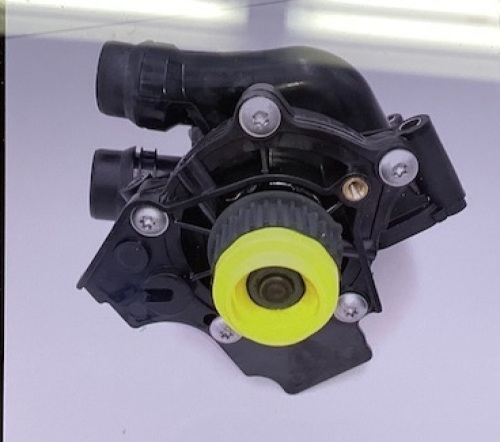 Water pump thermostat assembly for VW Jetta - Lot 277