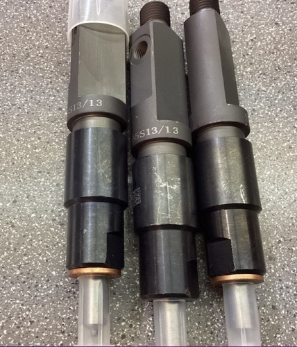 Diesel engine parts injector 02233085 for Deutz engine - Lot 300