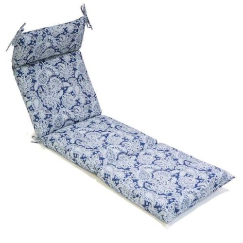 Hampton Bay Chaise Lounge Cushion, Set of 2  - Lot 661