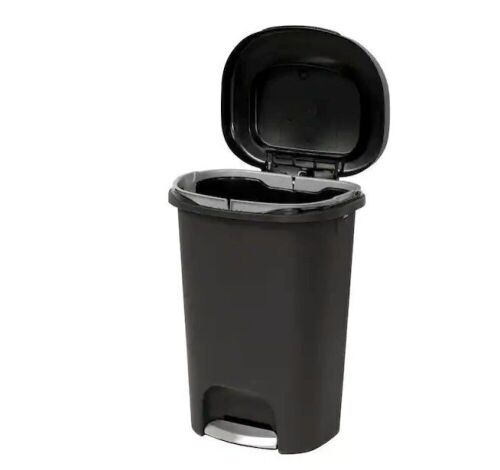 Rubbermaid 13 Gal. Black Step-On Trash Can - Lot 605