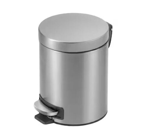 StyleWell 1.3 Gal. Stainless Steel Round Step-On Trash Can  - Lot 693