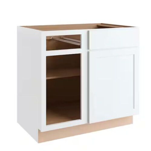 Hampton Bay Courtland 36 in. W x 24 in. D x 34.5 in. H Assembled Shaker Base Kitchen Cabinet in Polar White  - Lot 523