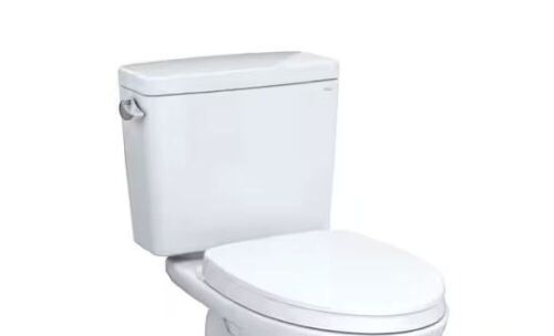 TOTO Toilet Tank & Toilet Seat  - Lot 533