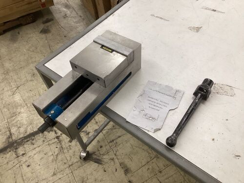 Accu-Lock Precision Machine Vise  - Lot 516