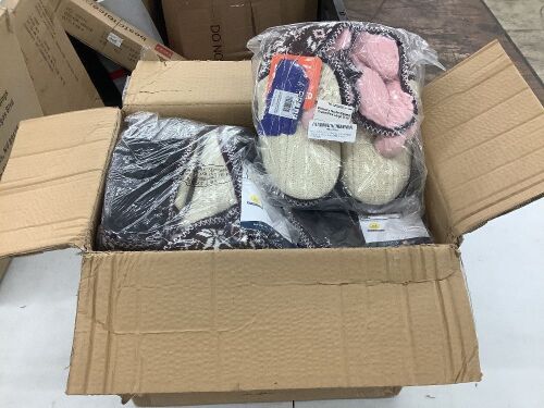 Case of (10) Funziez! Women's Bootie Slippers, Cream/Pink, Large 9-10 - Lot 573