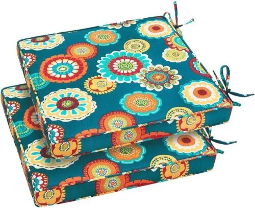 Magpie Fabrics Patio Square Chair Cushions 18"x18"x2.5", 2 Pack  - Lot 539