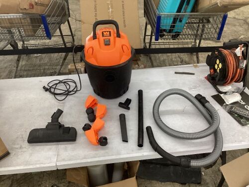 WEN VC4710 10-Amp 5-Gallon Portable HEPA Wet/Dry Shop Vacuum and Blower with 0.3-Micron Filter, Hose, and Accessories - Lot 377