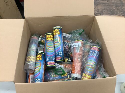 Box of Glow Sticks, 20 Packs - Lot 718
