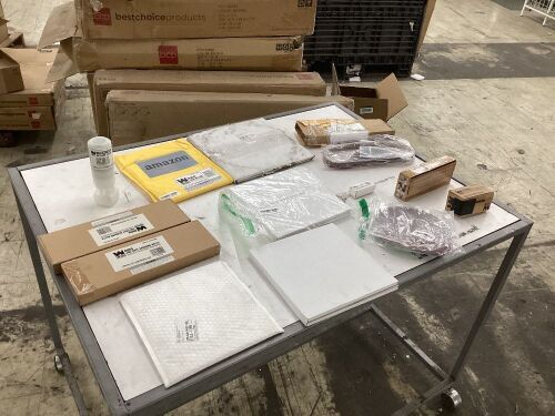 Lot of (17) Small WEN Items  - Lot 417
