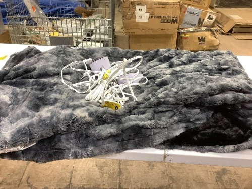 heated blanket 100 X 160 bearhug - Lot 432