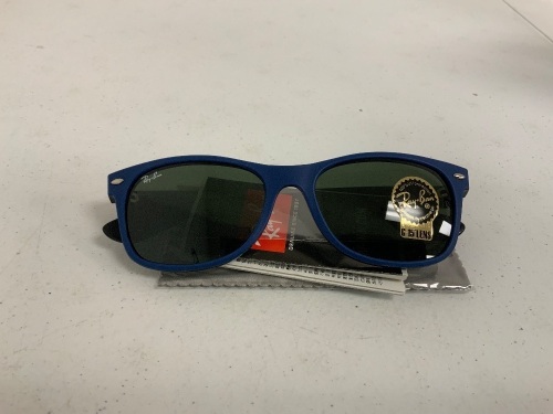 Ray-Ban Sunglasses, Appears New - Lot 161