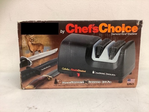 Chef's Choice Diamond Hone Sharpener, Appears New, Powers Up, Sold as is - Lot 282