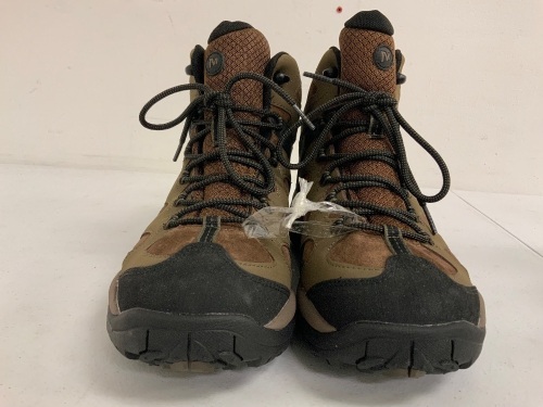 Merrell Boots for Men, Size 10, E-Comm Return - Lot 428