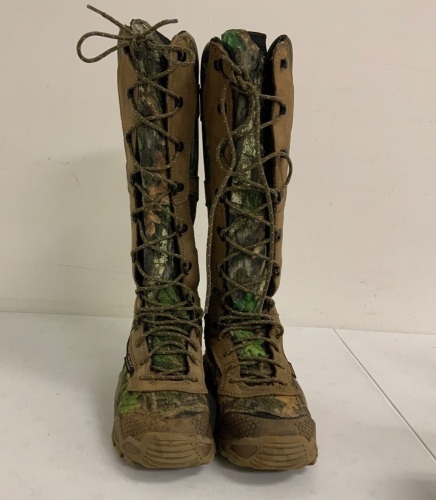 Irish Setter Womens Boots, Size 8.5, E-Comm Return - Lot 448