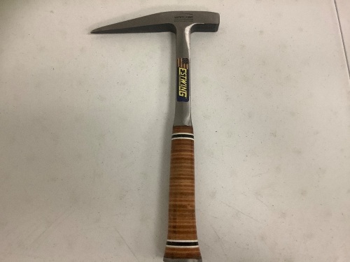 Estwing Lightweight Rock Pick, Appears New, Sold as is - Lot 566