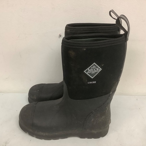 Muck Boot Co Rubber Boots, M 10 W 11, E-Commerce Return/Used, Sold as is - Lot 116
