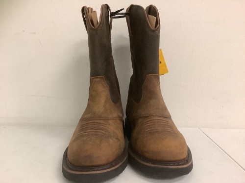 Mens Boots, 8.5D, Appears New, Sold as is - Lot 681