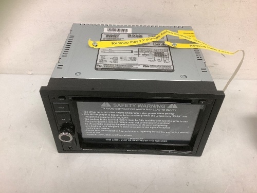 BOSS Radio, E-Comm Return - Lot 353