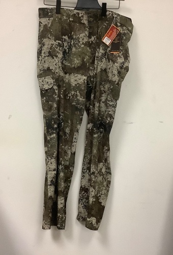 SHE Womens Camo Pants, XXL, Appears New, Sold as is - Lot 740