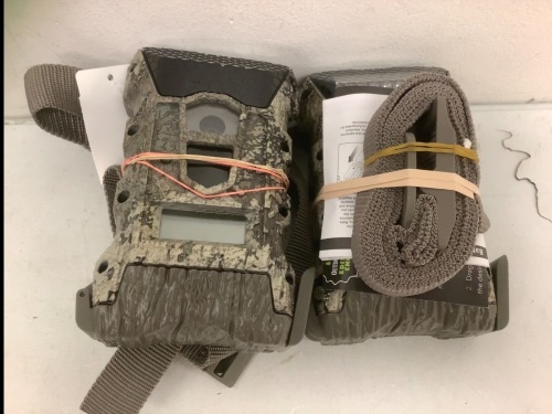Lot of (2) Trail Cams, E-Comm Return - Lot 403