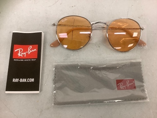 Ray-Ban Sunglasses, Appears New - Lot 636