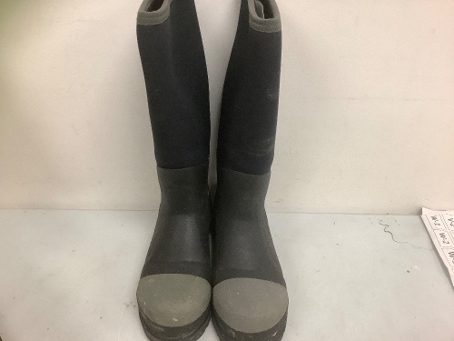 Rubber Boots for Men, Size 9M, E-Comm Return - Lot 630