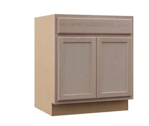 Hampton Bay 30 in. W x 24 in. D x 34.5 in. H Assembled Base Kitchen Cabinet in Unfinished with Recessed Panel - Lot 471