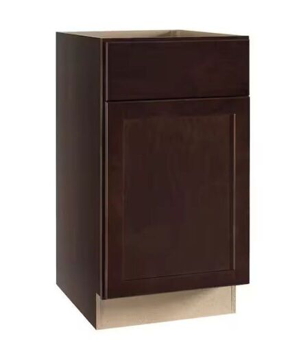 Hampton Bay Shaker 18 in. W x 24 in. D x 34.5 in. H Assembled Base Kitchen Cabinet in Java with Ball-Bearing Drawer Glides  - Lot 571