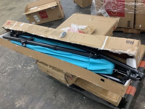 Offset Hanging Patio Umbrella - 10ft - Lot 533