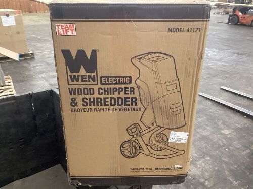 WEN 41121 15-Amp Rolling Electric Wood Chipper and Shredder - Lot 433