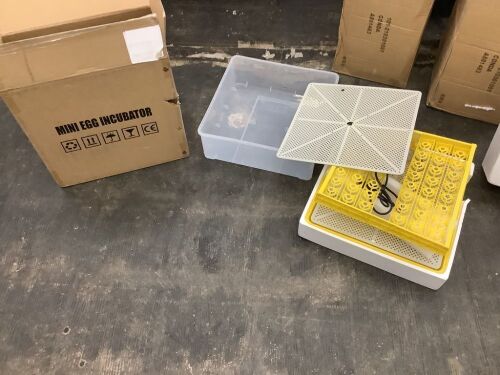 48 Egg Incubator  - Lot 24