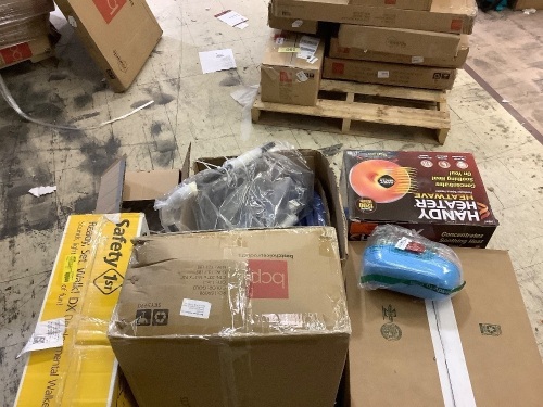 Pallet of misc. parts may be missing or broken - Lot 440