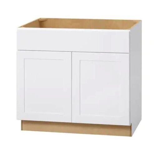 Hampton Bay Avondale 36 in. W x 24 in. D x 34.5 in. H Ready to Assemble Plywood Shaker Sink Base Kitchen Cabinet in Alpine White  - Lot 95