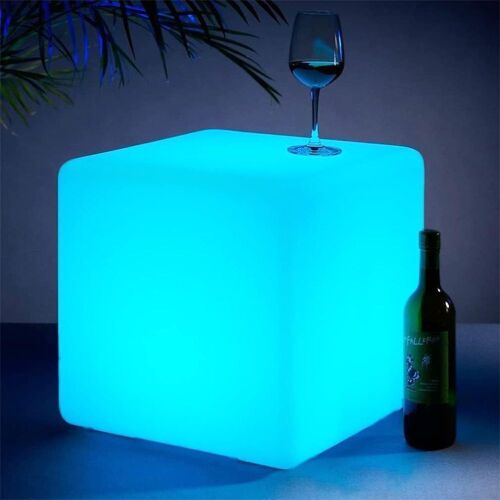 16'' Cordless LED Cube Chair Light - Lot 60