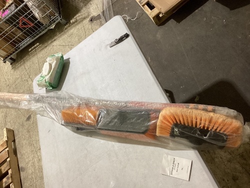 5-Piece High Reach Duster Kit with Extension Pole - The Ultimate Dusting Kit - Lot 344a