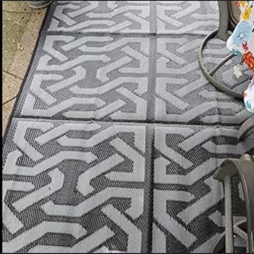 Sandmine outdoor reversible rv mat 214"x108" - Lot 294