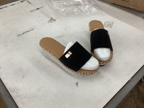 Platform Wedge Sandals, Size 41 - Lot 391