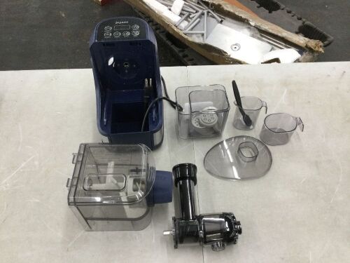 Joyami Pasta Maker  - Lot 407