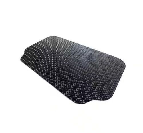 GrillTex 36 in. x 63 in. Black Diamond Plate Under-the-Grill Protective Deck and Patio Mat  - Lot 414
