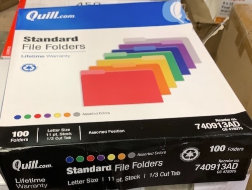 Box of 100 standard file folders - Lot 455