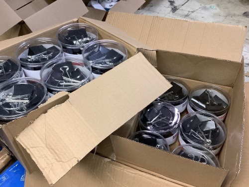 Case of large binder clips-12 units with 24 clips each - Lot 570