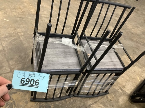 Set of 4 Chairs - Lot 6906