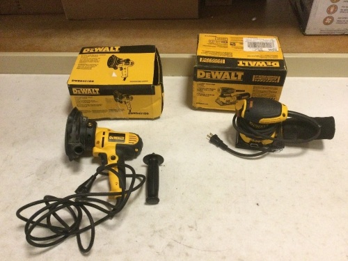 Lot of (2) DeWalt Sanders. Working Condition. Used - Lot 253