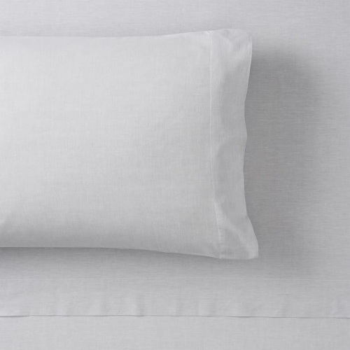 Pottery Barn Teen Organic Chambray Queen Sheet Set. Grey. Appears New - Lot 701