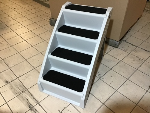 Plastic Folding Pet Stairs. Appear New - Lot 745