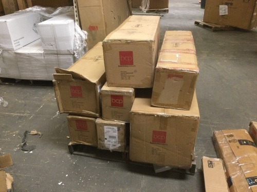 Lot of (7) Christmas Trees. E-Commerce Returns. - Lot 871