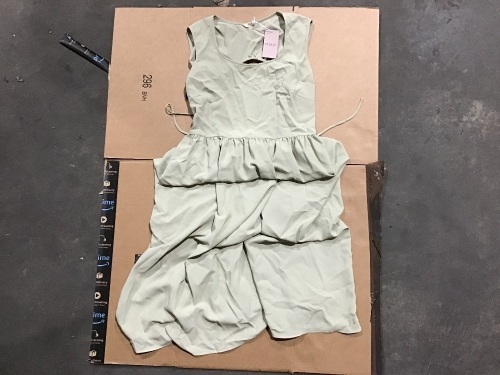 Nap Loungewear Sleeveless Dress, Large - Lot 322