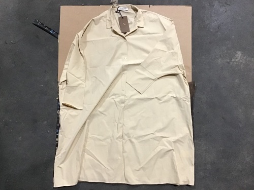Gentle Herd Shirt Dress, Large  - Lot 437