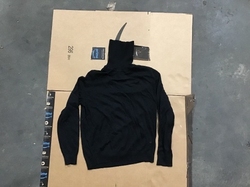 Gemtle Herd 100% Cashmere Turtle Neck, Large  - Lot 591