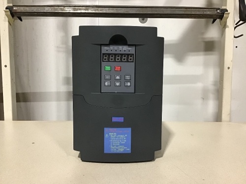 Varible Frequency Drive 2.2kw Inverter Vfd Ac 110v Speed Controller  - Lot 358